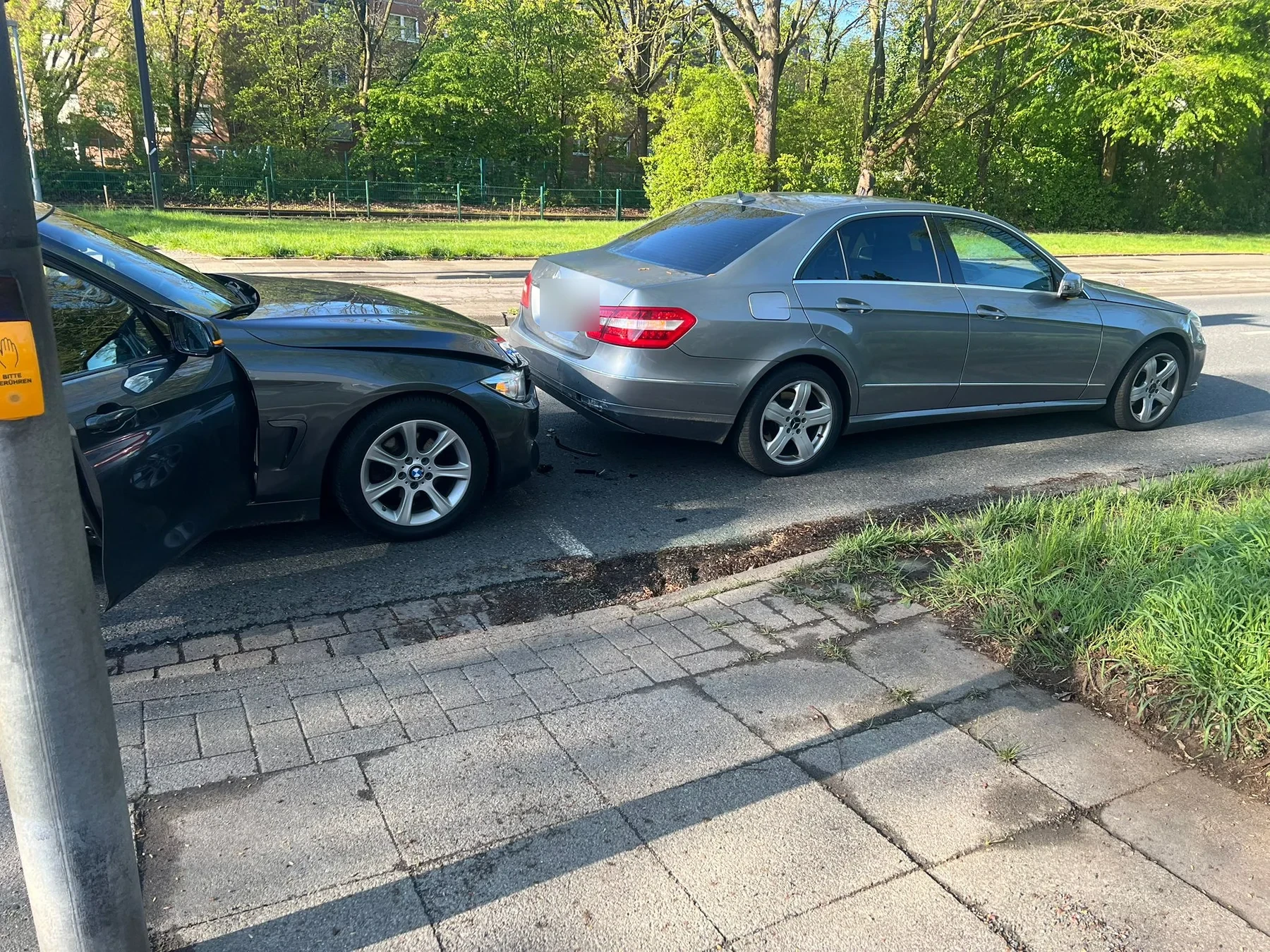 NordExpert bei der Begutachtung eines Fahrzeugs